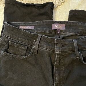 NYDJ Women Size 6 Black Marilyn Straight Jeans - Lift & Tuck EUC